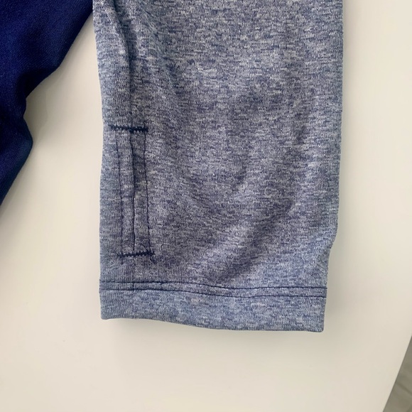 Under Armour Girl’s Half Zip Heat Guard Pull Over Long Sleeve Size YXL - Picture 3 of 6